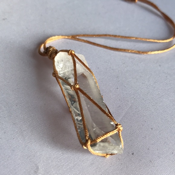 New! Clear Quartz Pendant Necklace - Picture 3 of 5